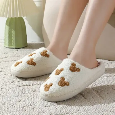 New Arrival Hot Sale Premium Women Fluffy Thick Soft Sole Cozy Indoor slippers