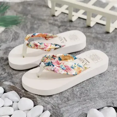 2026 New Summer Fashion Ladies Platform Air Cushion Casual Beach sandal