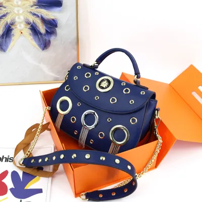  Chain Crossbody Shoulder Bag