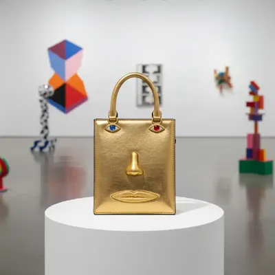 FACIAL FEATURES DESIGN BAG 