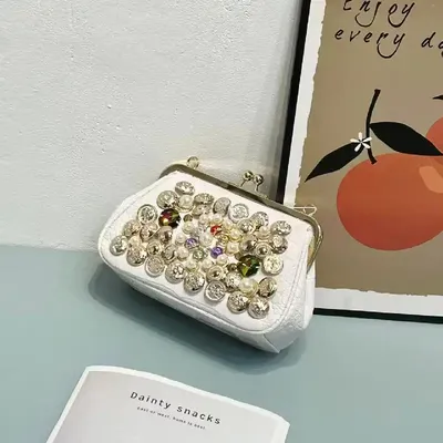 FASHIONABLE PEARL BAG 