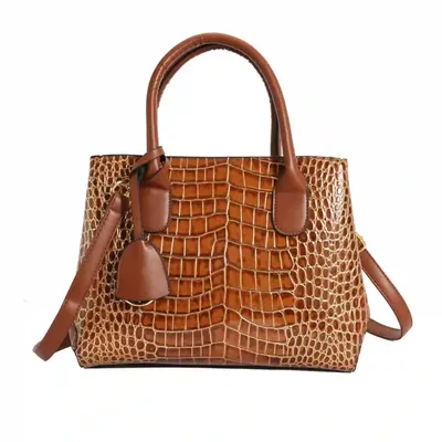 STYLISH WOMEN SHOULDER BAG