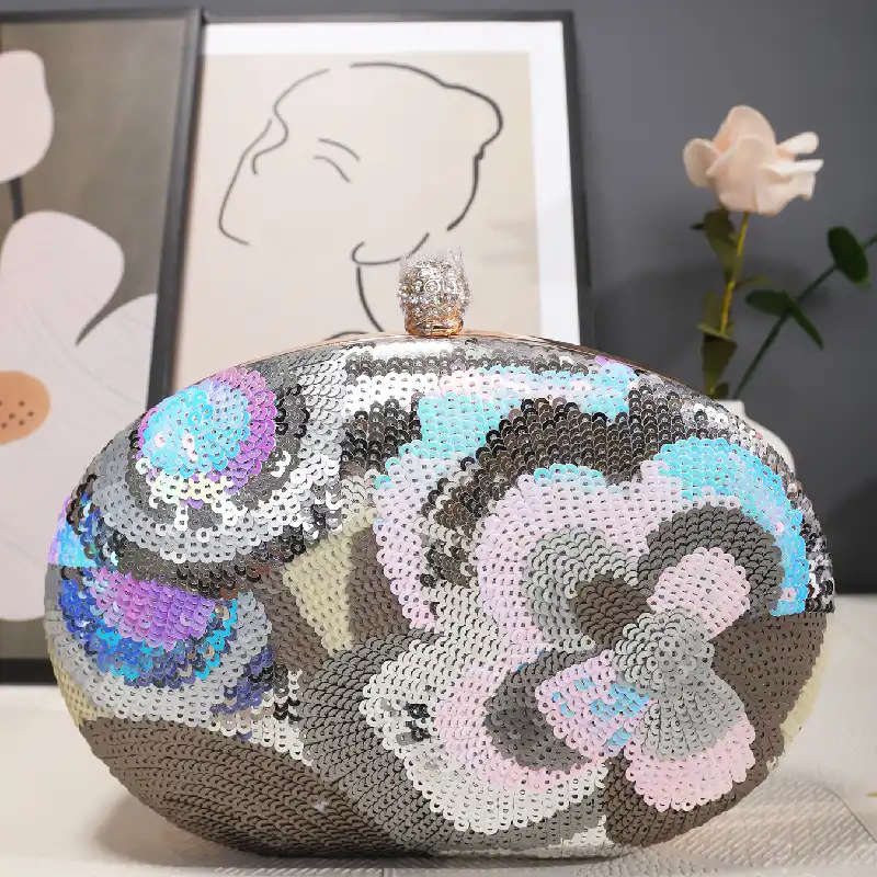 EMBROIDERED SEQUINED BAG