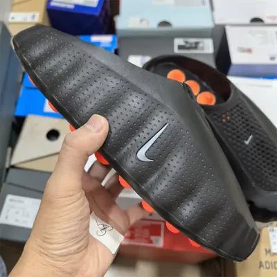 NIKE MIND 001 BLACK
