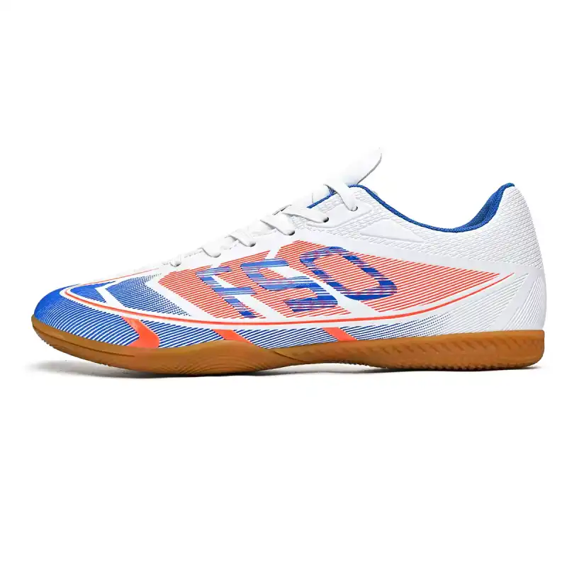 ALL-SEASON FLAT SOCCER SHOES 