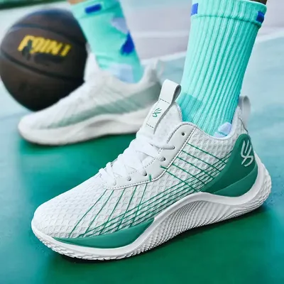 MEN'S BASKETBALL SHOES