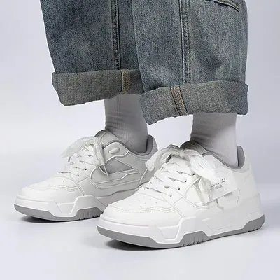 THICK-SOLED BREATHABLE CASUAL SHOES
