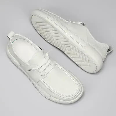 COMFORTABLE LEATHER LOAFERS  