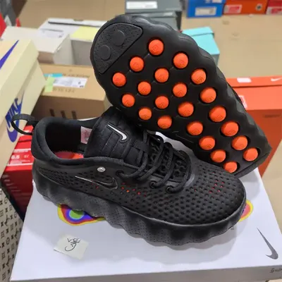 NIKE  "BLACK HYPER CRIMSON" 1:1