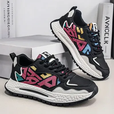 PRINTED EMBROIDERED SPORTS SHOES 