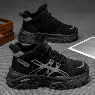 OUTDOOR HIKING BOOTS