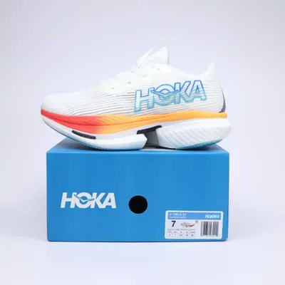 BREATHABLE CUSHIONED HOKAS SNEAKERS