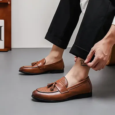 SLIP-ON LEATHER SHOES