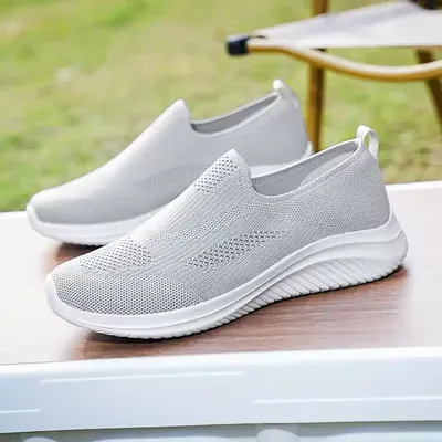 MESH CLOTH UPPER SOFT SHOES