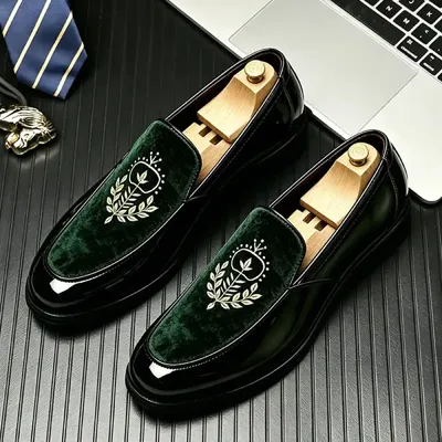 MEN WALKING LOAFERS