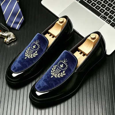 MEN WALKING LOAFERS