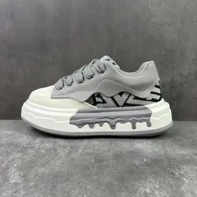 NEW BREATHABLE SNEAKERS