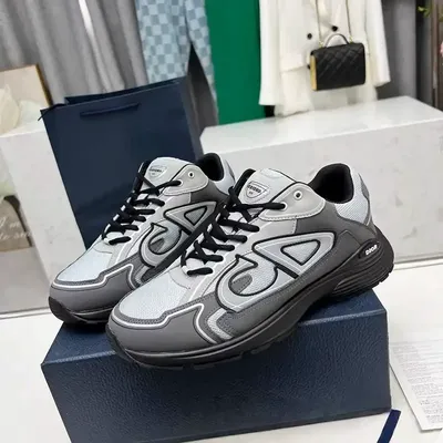 MCQUEEN BREATHABLE SNEAKERS 