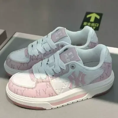NY YANKEES STYLE SHOES