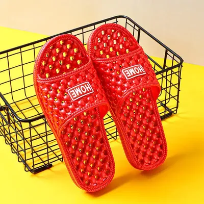 COMFORTABLE INDOOR SLIPPERS 