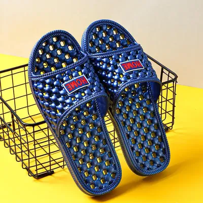COMFORTABLE INDOOR SLIPPERS 