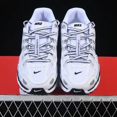 NIKE CASUAL SHOES METALLIC SILVER 1:1