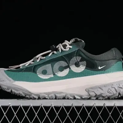NIKE HIKING SHOES GREEN 1:1