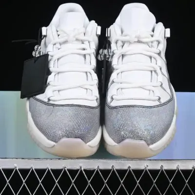 NIKE AIR JORDAN BASKETBALL SHOES WHITE-SILVER 1:1