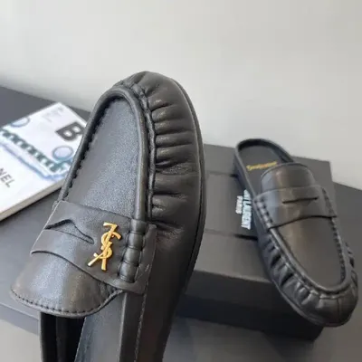 SAINT LAURENT CLASSIC LOAFER BLACK