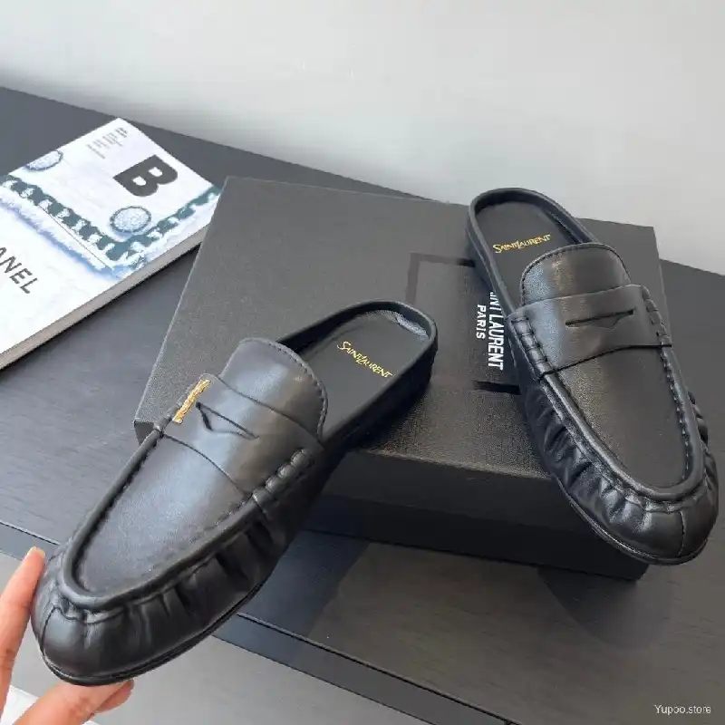 SAINT LAURENT CLASSIC LOAFER BLACK