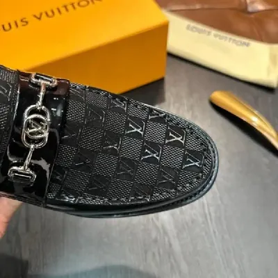 LOUIS VUITTON LOAFER 