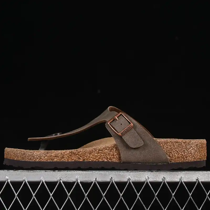  BIRKENSTOCK GIZEH THONG SANDALS MOCHA 