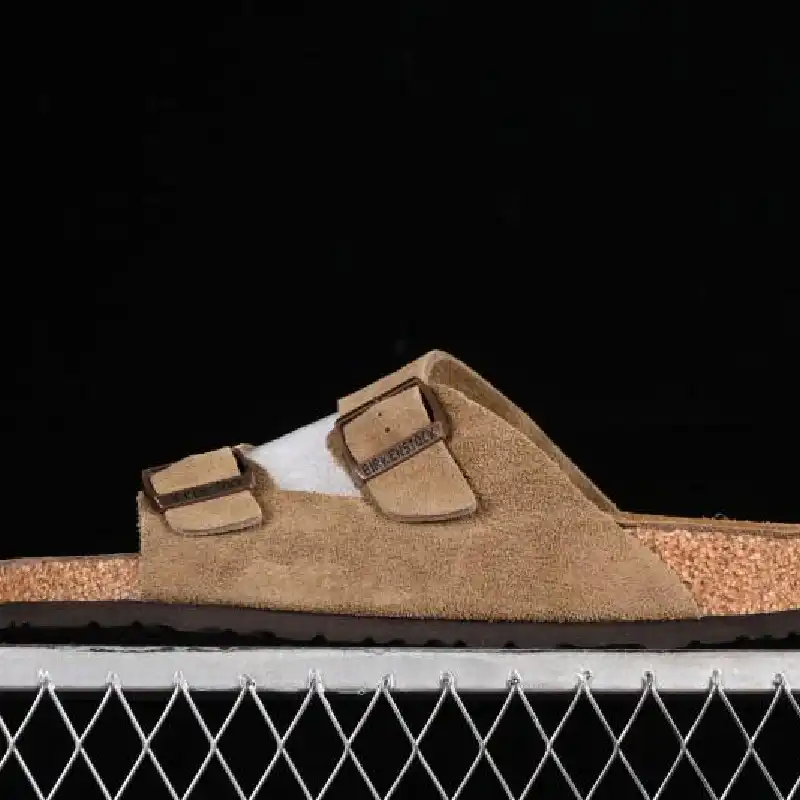 BIRKENSTOCK ARIZONA LEATHER SANDALS BROWN 