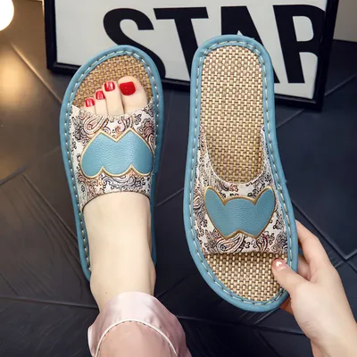 Snuggly Bear Footwear