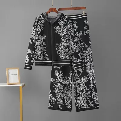 Aretic Edge Cardigan Two-Piece Set 