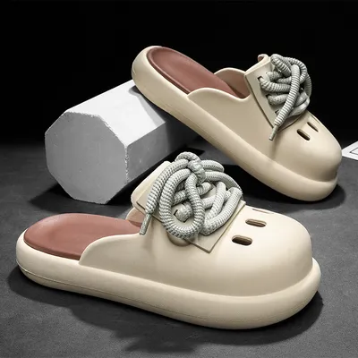 Feathery Women’s Slippers