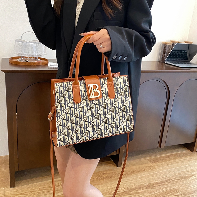 Signature Vibes Luxury Tote Handbag