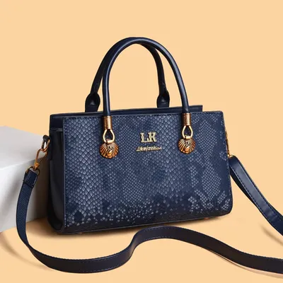 Timeless Design Classic Tote Purse