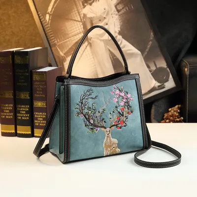 Sleek Design Luxury Tote Edition