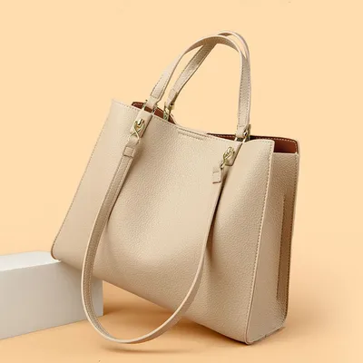 Everyday Premium Shoulder Bag BE