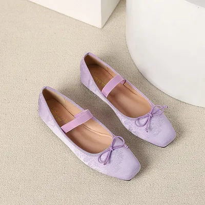  Jacquard Scoop Shoes