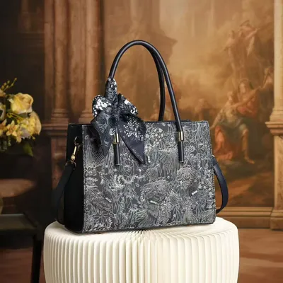Modern Lady Everyday Bag