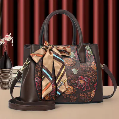 Prosthan Luxe Handbag