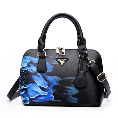 Graceful Edge Casual Shoulder Bag