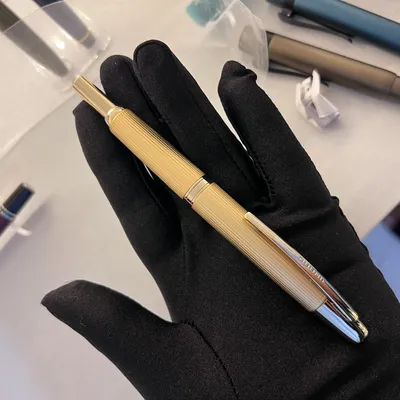 JINHAO 10 Click - Retractable Fine Nib