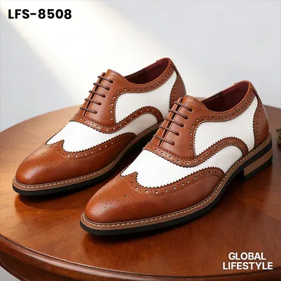 Men's British-Style Retro Carved Pointed Shoes