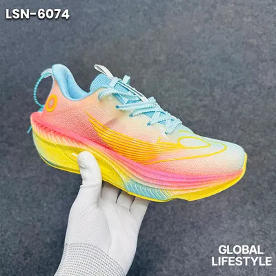 Gradient Motion Cushioned Running Sneakers