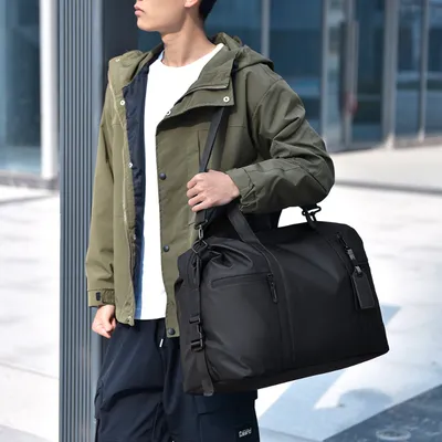 Large Capacity Crossbody Travel Bag – Waterproof Dry & Wet Separation Duffel Bag