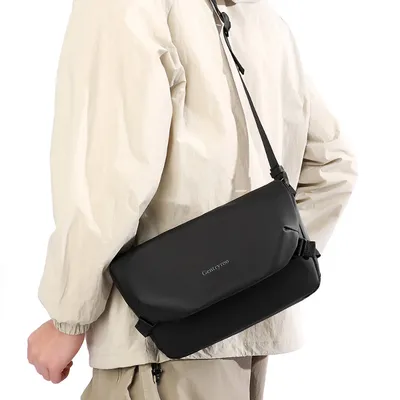 Versatile Men’s Crossbody Chest Bag – Korean-Style Travel Sling Bag