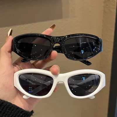 Urban Vibe Cat-Eye Sunglass